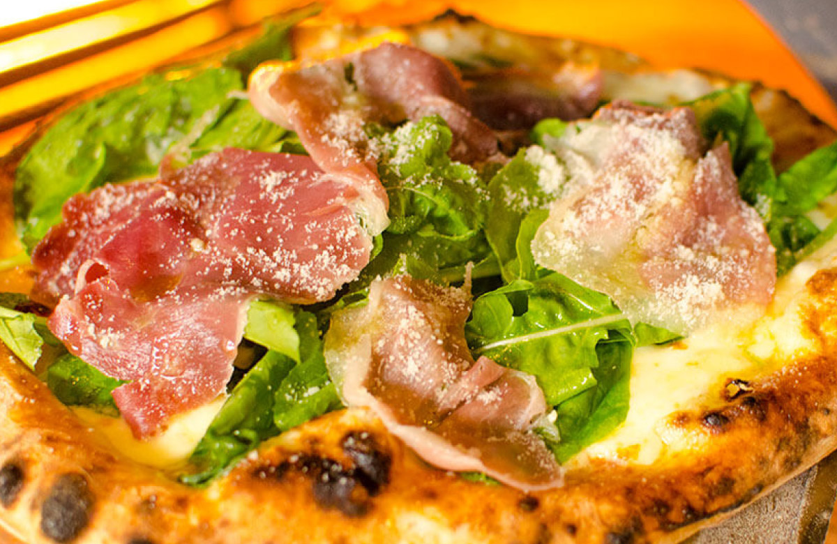 PIZZA HACHI